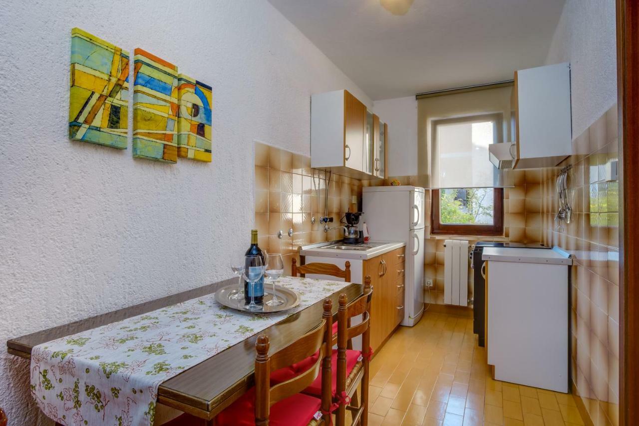 Apartmani Maris Mali Lošinj Esterno foto